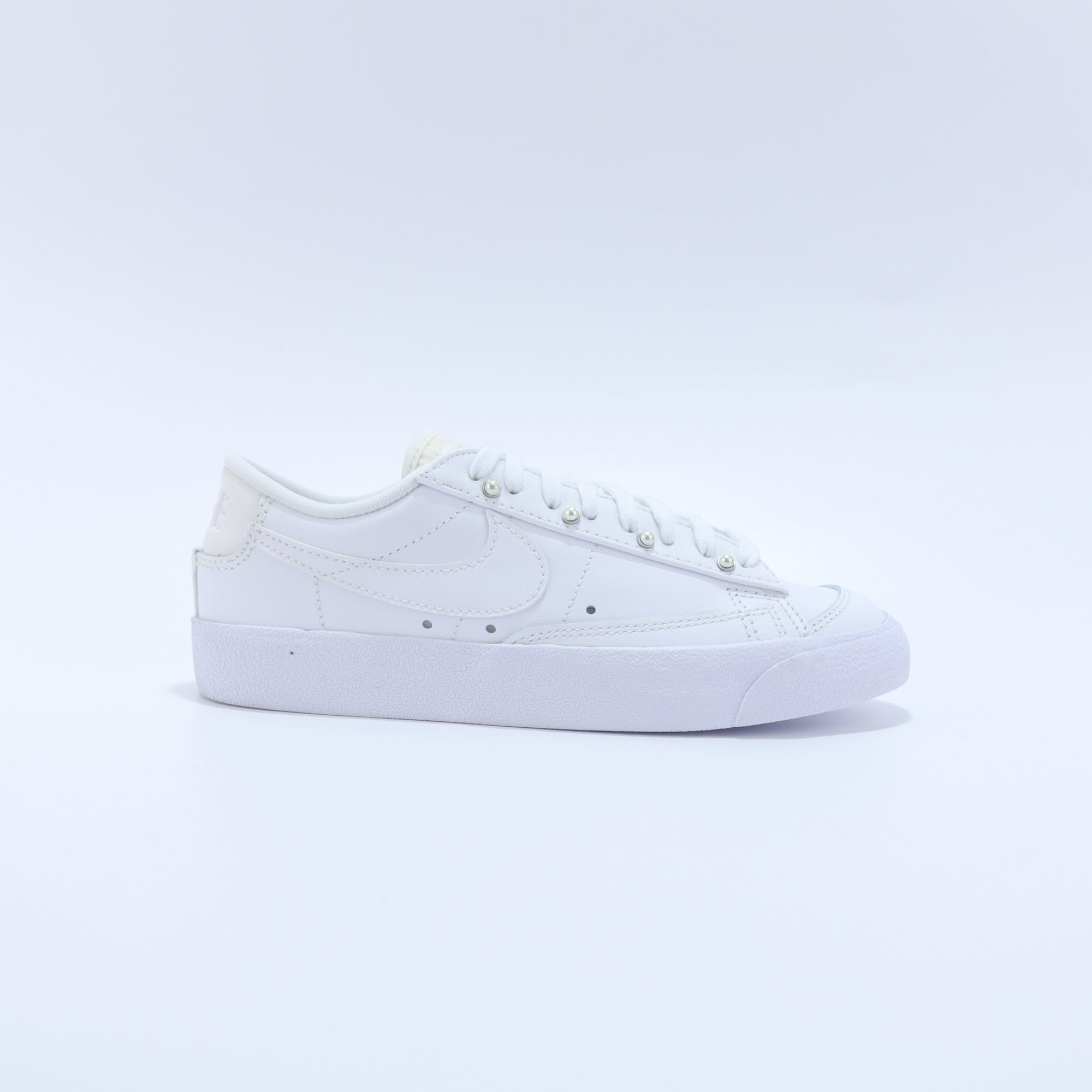 ZAPATILLAS NIKE DJ9953 100 BLAZER LOW ´77 SE MUJER MUJER