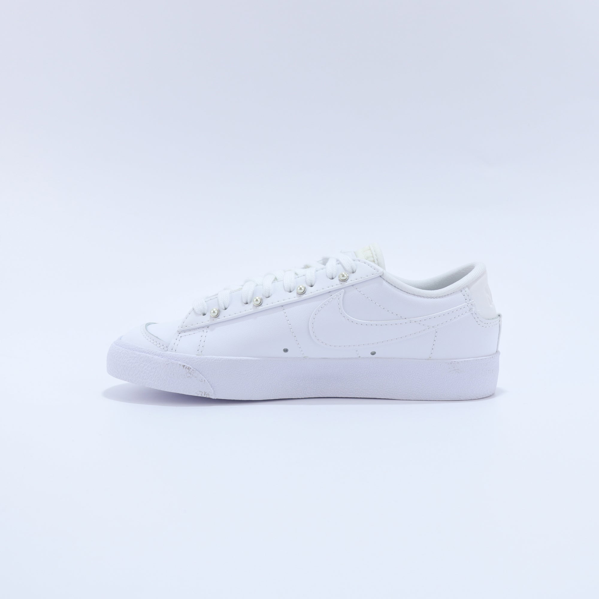 ZAPATILLAS NIKE DJ9953 100 BLAZER LOW ´77 SE MUJER MUJER