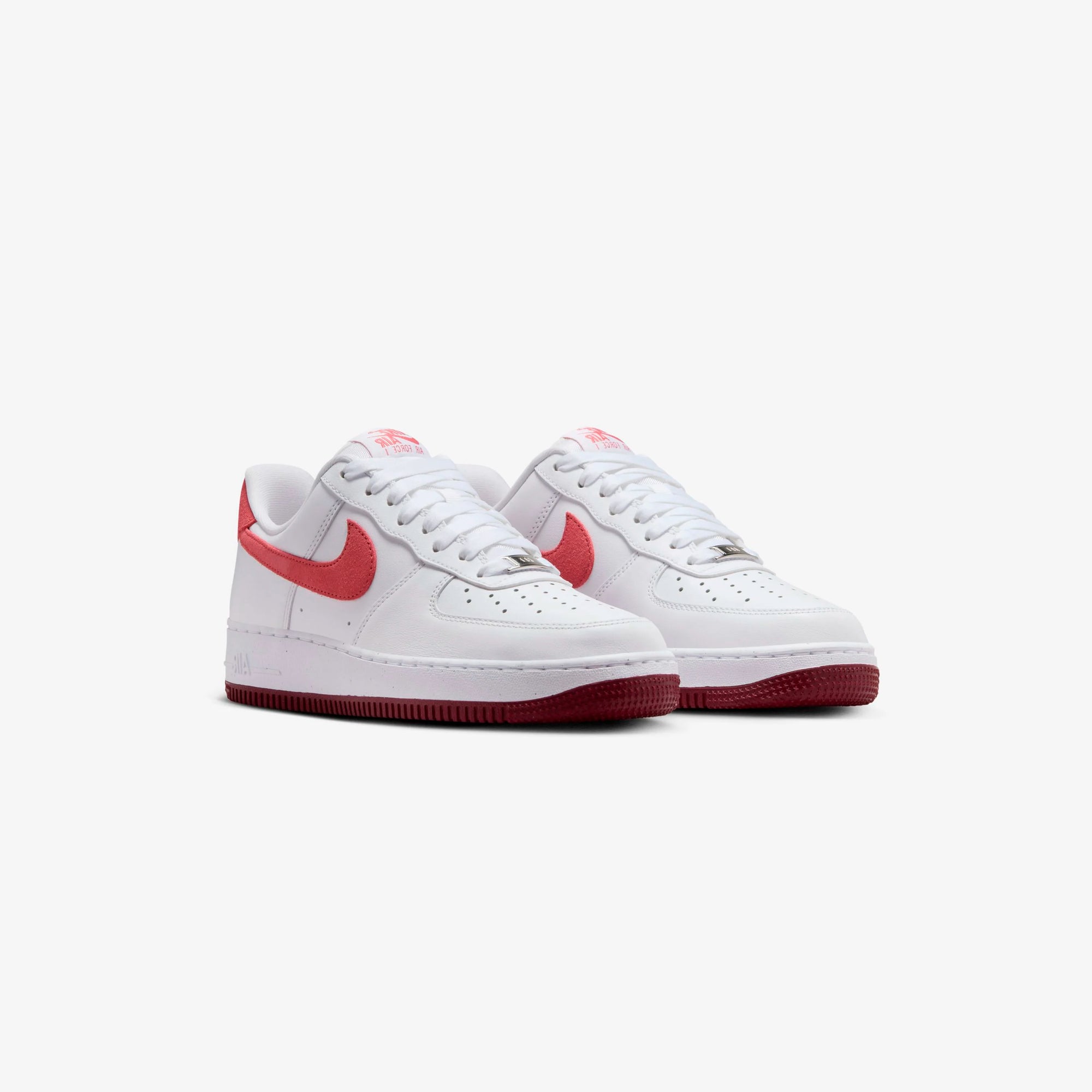 ZAPATILLAS NIKE FQ7626 100 AIR FORCE 1 '07 MUJER