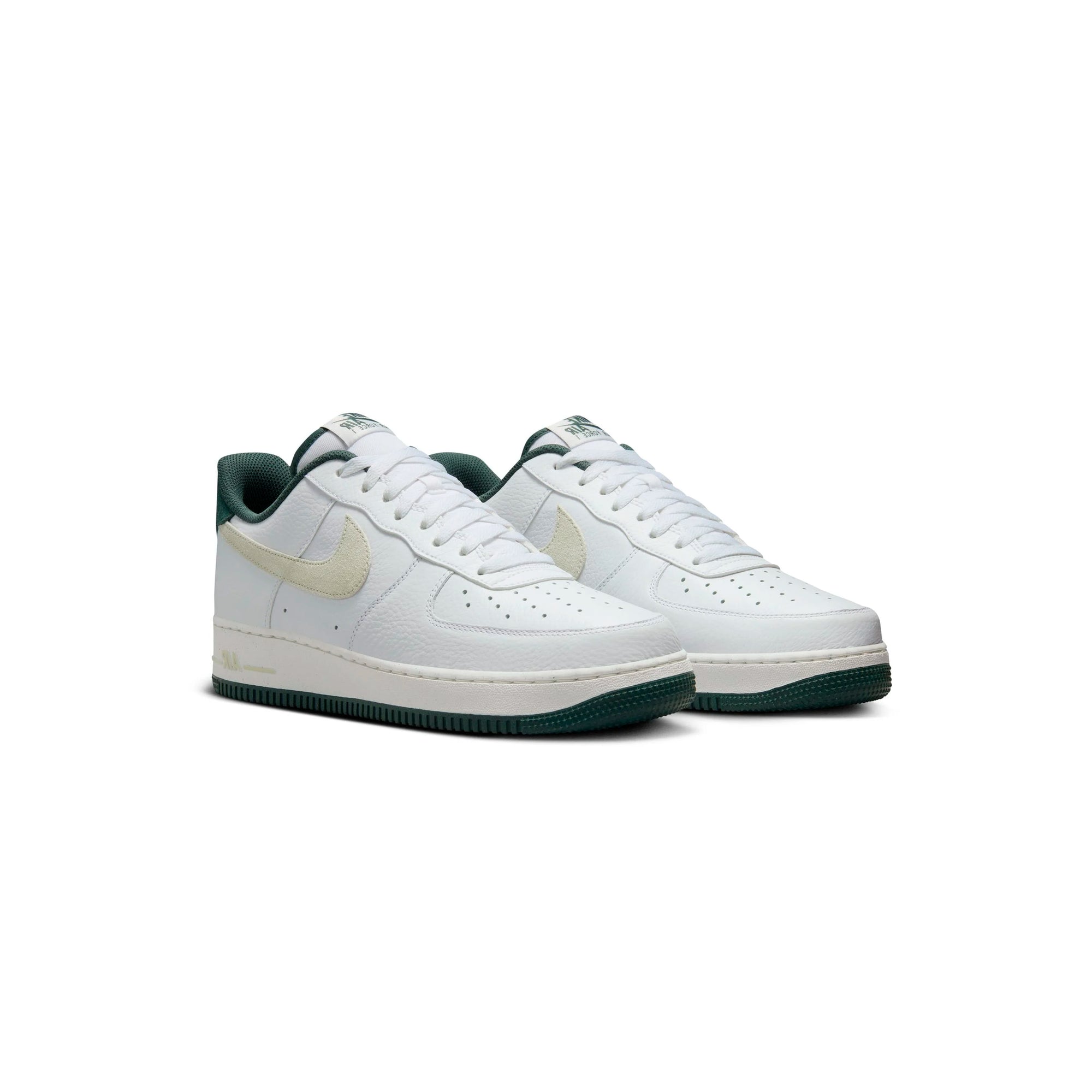 ZAPATILLAS NIKE HF1939 100 ZAPATILLA NIKE AIR FORCE 1 '07 LV8 COB HOMBRE