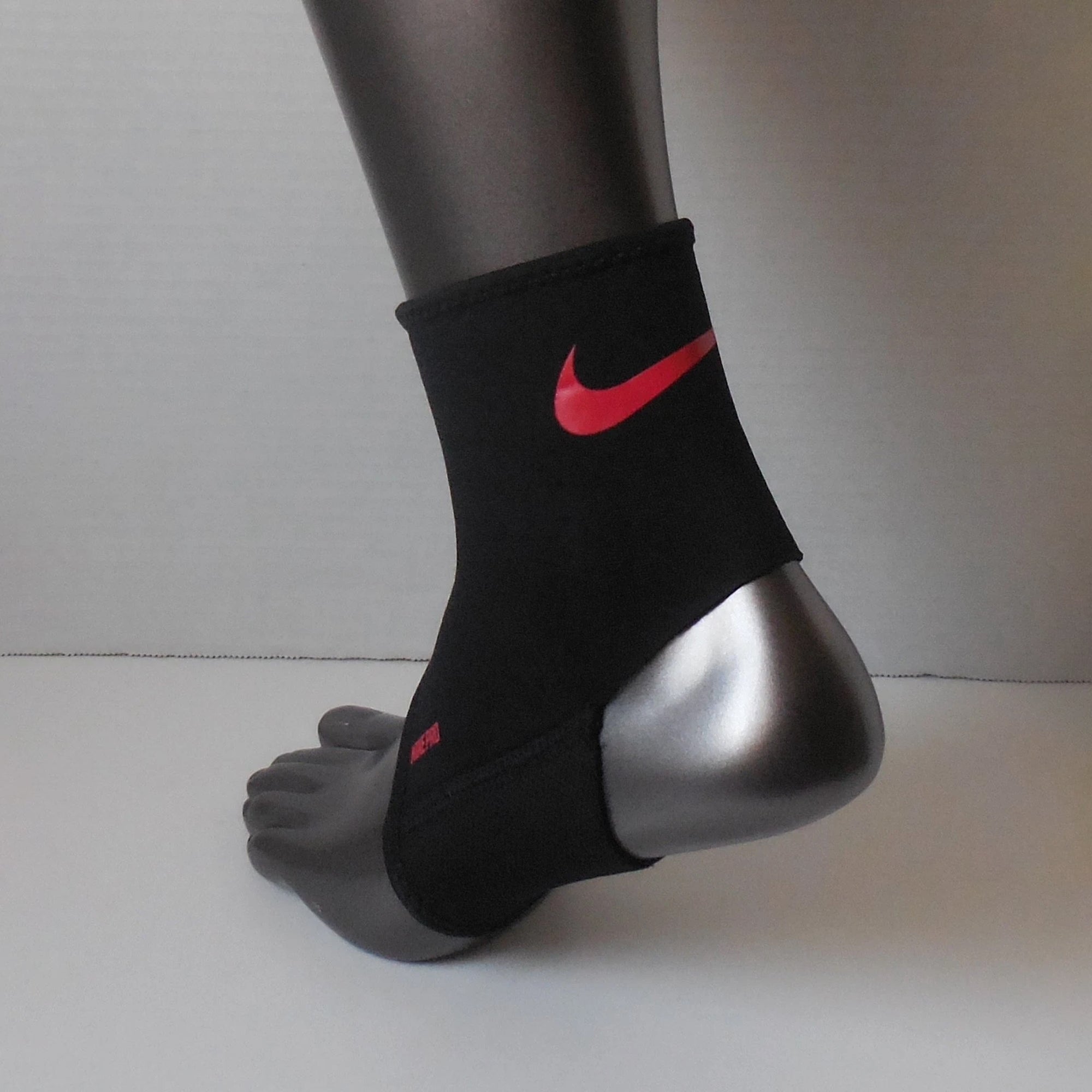 TOBILLERA NIKE NMS37010 000 ANKLE SLEEVEN 2.0 TOBILLERA HOMBRE HOMBRE